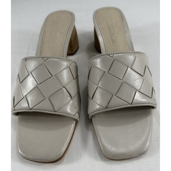 Journee Signature Womens Kellee Stacked Heel Pumps Sandals Sz7.5 Wedding/capers - Picture 5 of 10